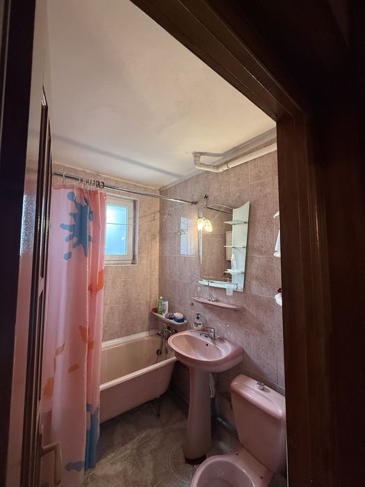 Apartament de inchiriat