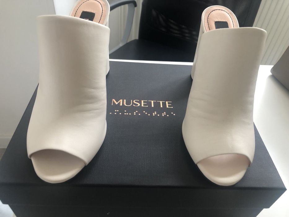 Musette Papuc Bej Versatil Impecabil 36