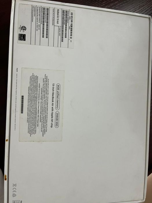 13-inch MacBook 256gb