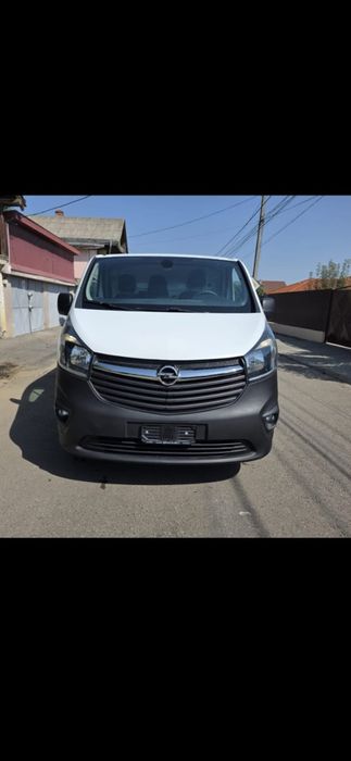 Opel vivaro  model  lung