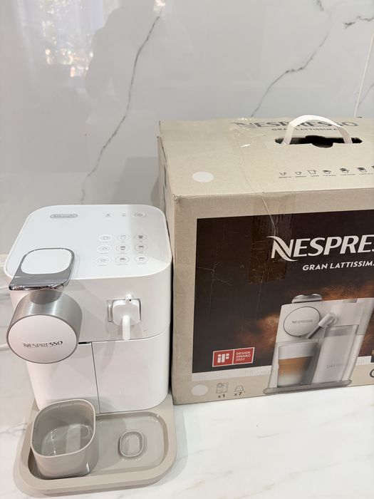 Espressor capsule Nespresso De'Longhi Gran Lattissima (Incomplet)