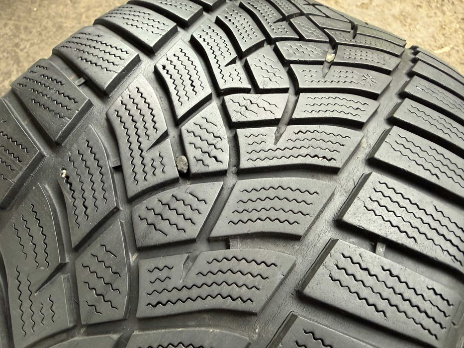 2x Anvelope iarna 235/50 r17 M+S - GoodYear Ultra Grip Performance gen