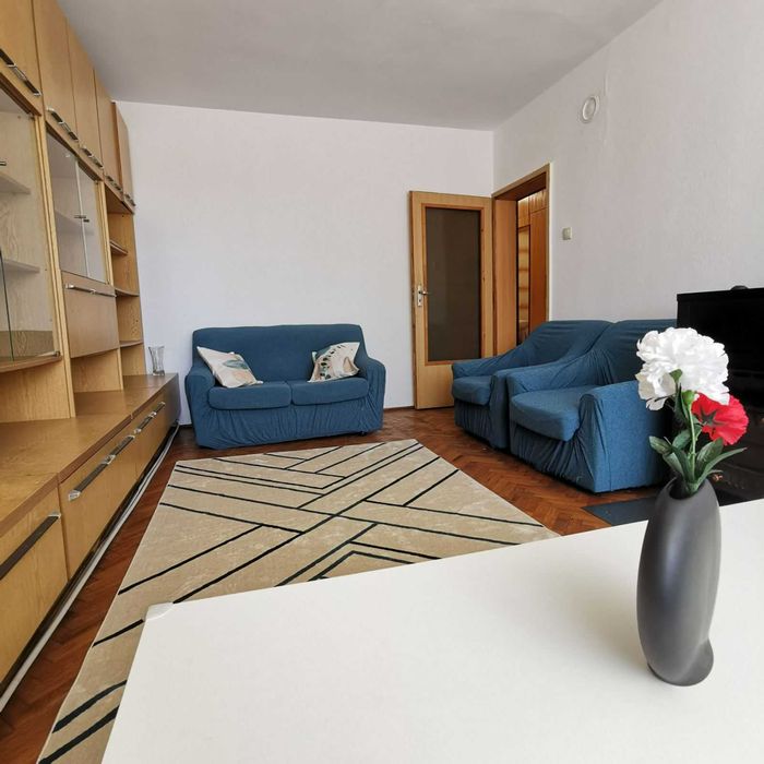 Собственик продава 4-стаен апартамент в град Плевен, 9ти квартал