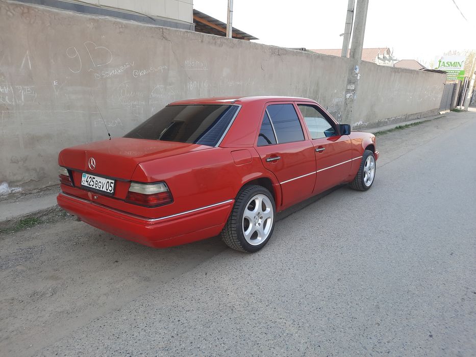 Продам машину мерседес