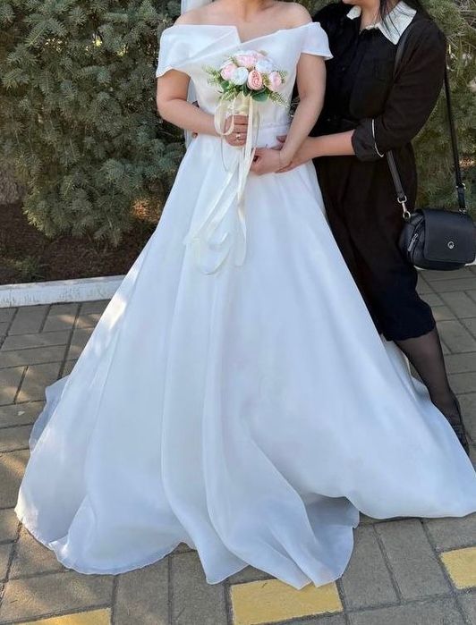 Продам, аренда свадебного платья