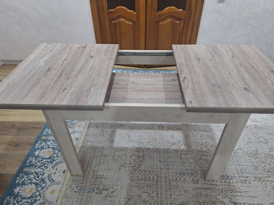 Продам раздвижной стол