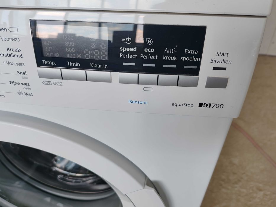 Siemens iQ700 iSensoric – пералня, 1600 об./мин.