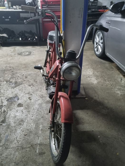 Moped vintigi jawa