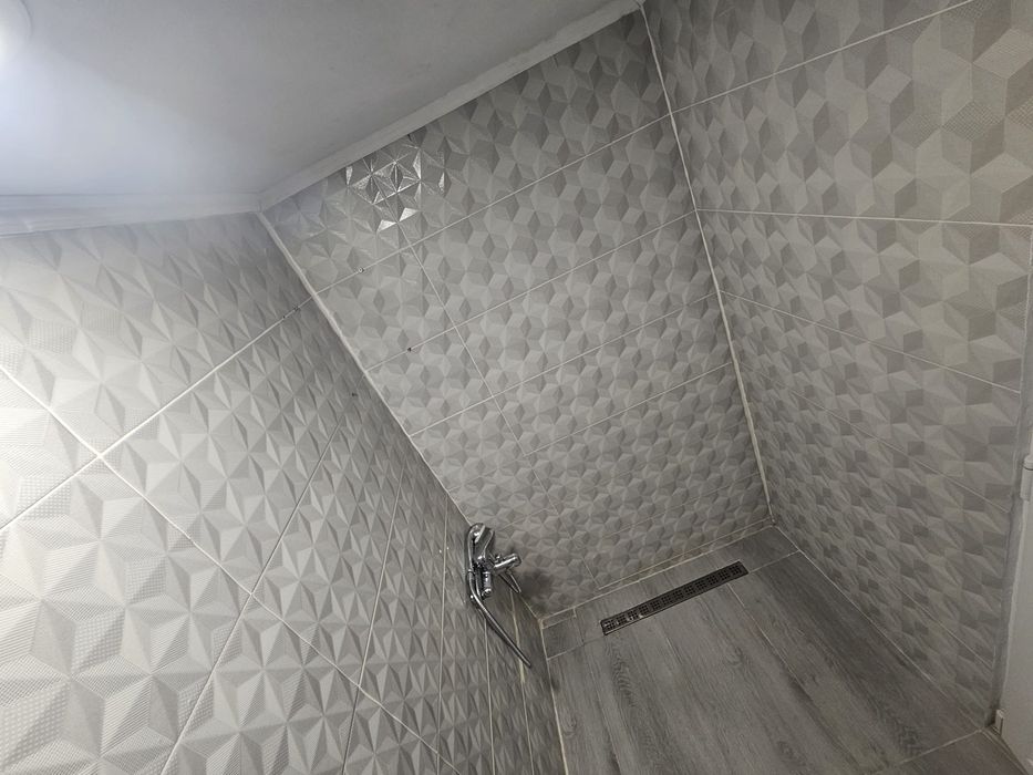Închiriez garsoniera nr. telefon:+40748381801