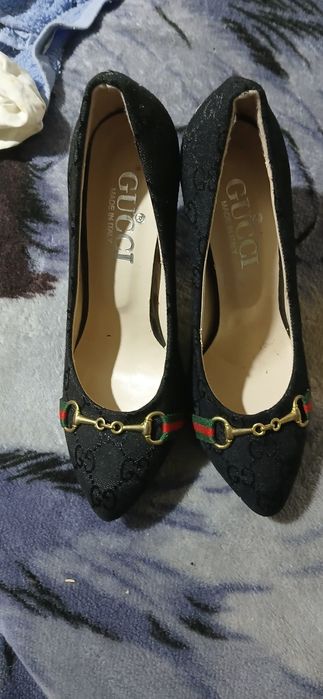 Pantofi damă Gucci, mărimea 37, stare foarte bună – eleganți
