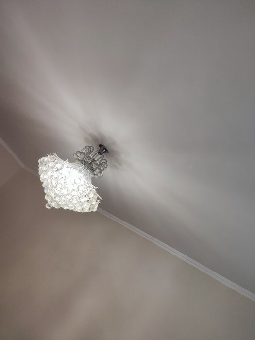 Продам люстру в хорошем состоянии