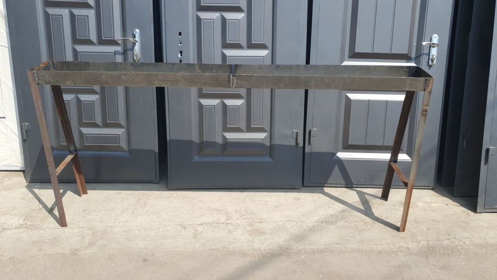 Мангал для шашлыки новый