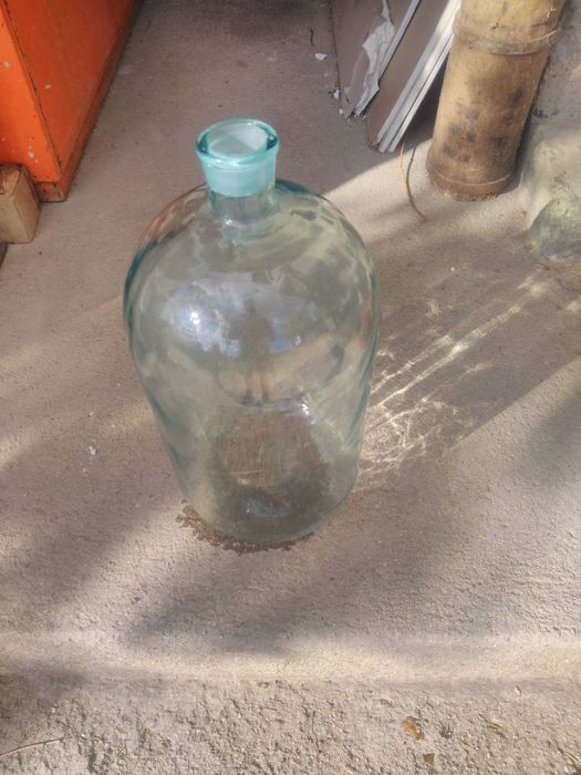 Продавам огромно антикварно аптекарско стъкло