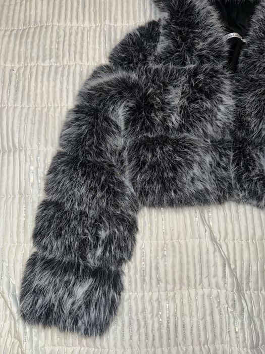 Blăniță Hooded Faux de pe Roseglam