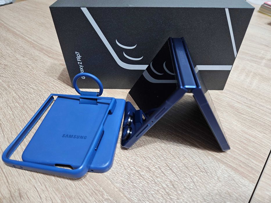 Samsung Galaxy Z Flip 7, 512GB, Navy blue