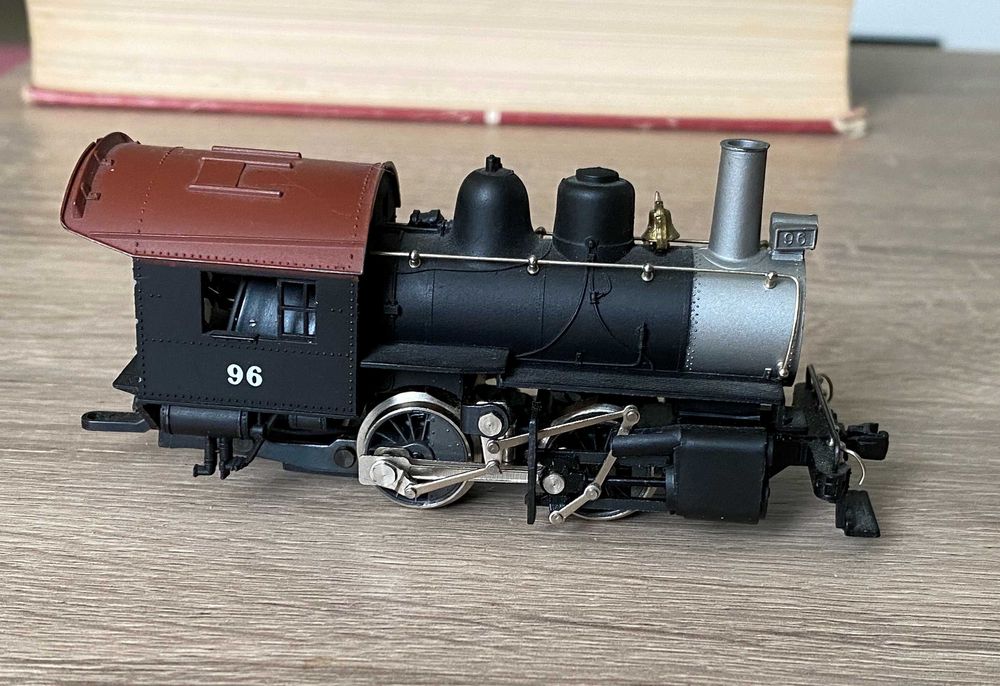 Locomotiva cu abur RIVAROSSI 15949 0-4-0 analog HO Italia anii 70