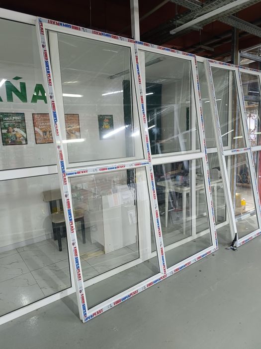 Продам стекло пластиковые окна