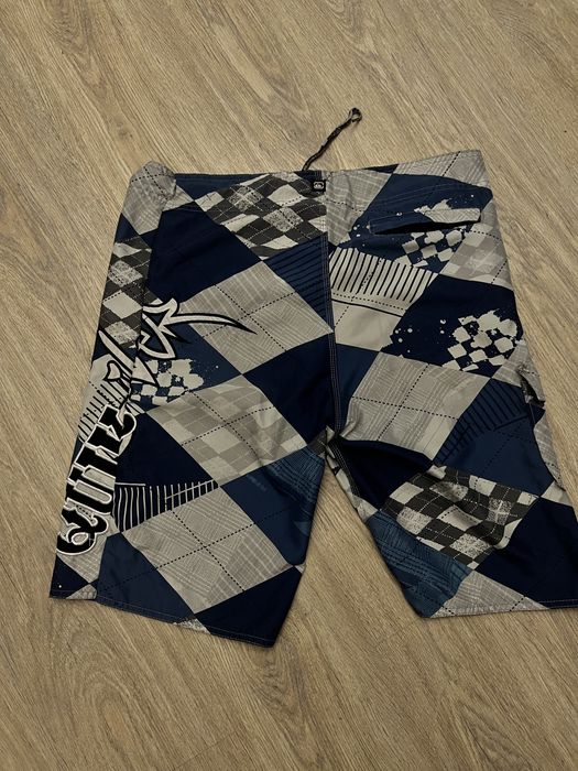 Шорты Quiksilver