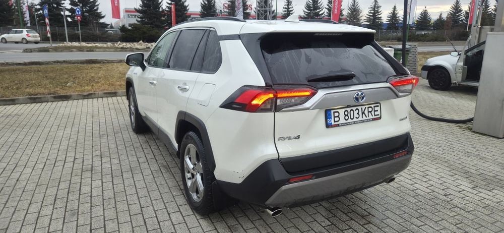 Toyota RAV4 2.5 ful hibrid, 4x4, piele