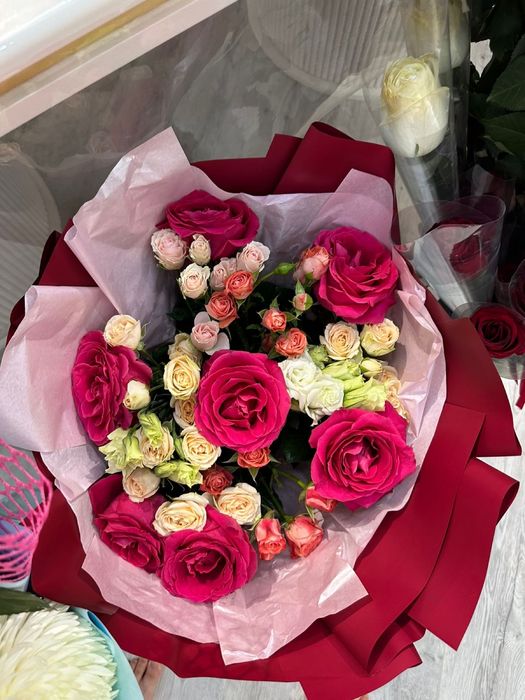 Продам все цветы за 2000 тг