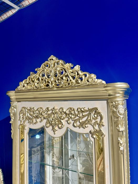 витрина и комод. камод . пенал. vitrina . komod. kamod . мебель. mebl