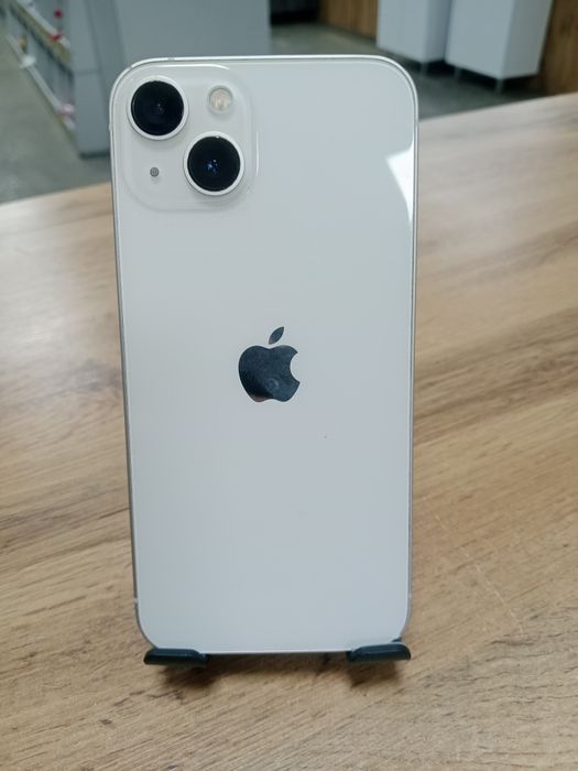 Продам iPhone 13
