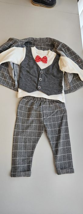 Costum bebe 12 luni