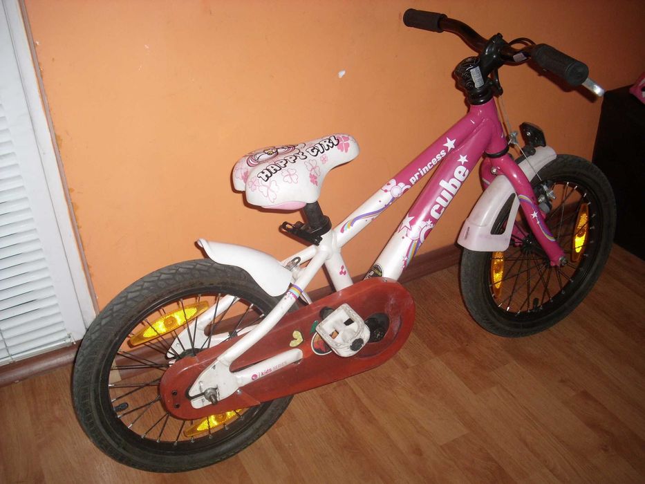 CUBE 16" USA АЛУМИНИЕВ  детски велосипед,колело +спомагателни.Идеален.