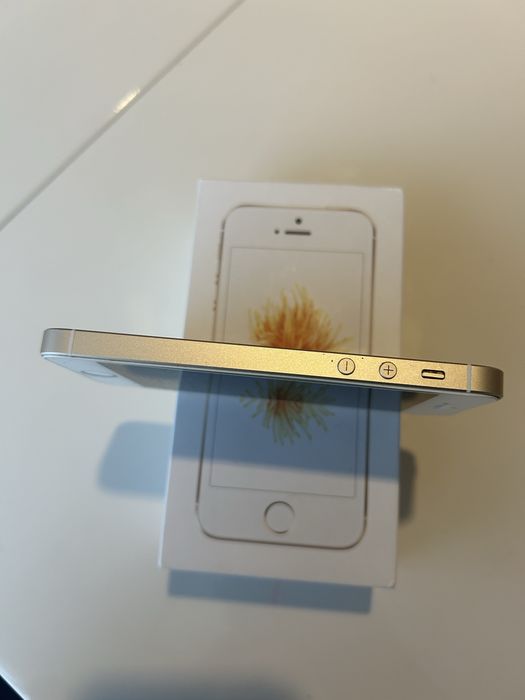 Iphone SE GOLD 32 gb