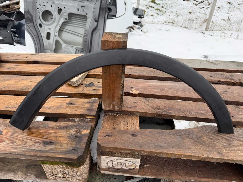 Лайстна Вежда Калник Ford Focus