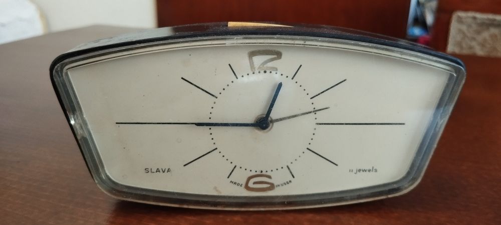 Ретро Часовник "Слава"