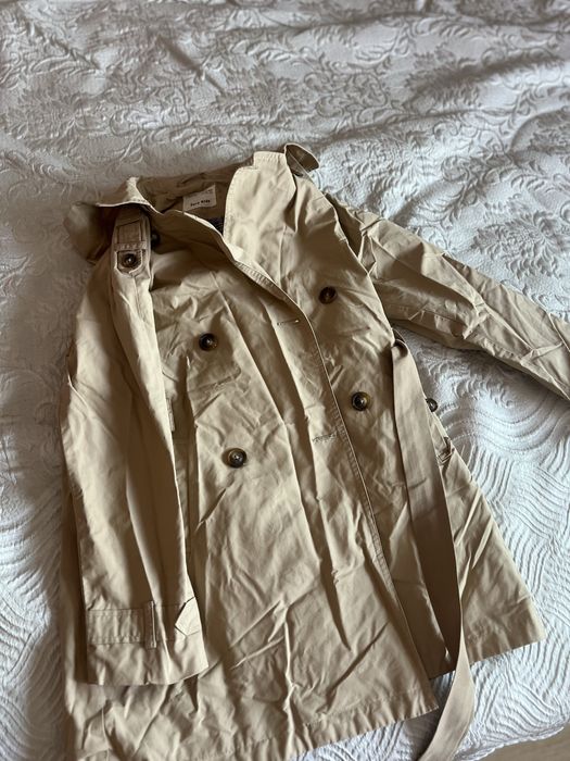 Продам пальто для девочки