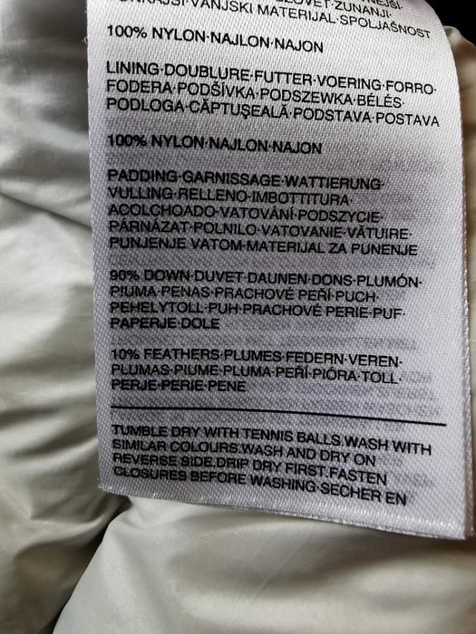 Дамско пухено яке с качулка