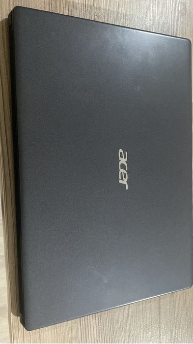 Ноутбук acer.
