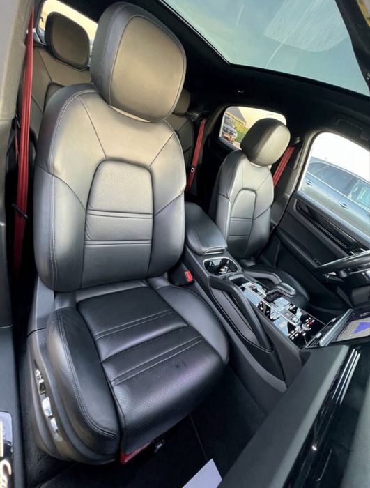 Porsche cayenne coupe