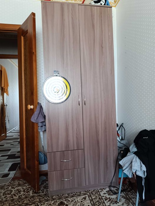 Шкаф платяной продам
