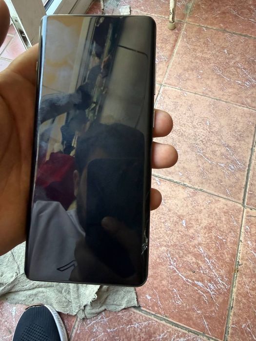 One plus ace 2 pro 12/256 sotiladi