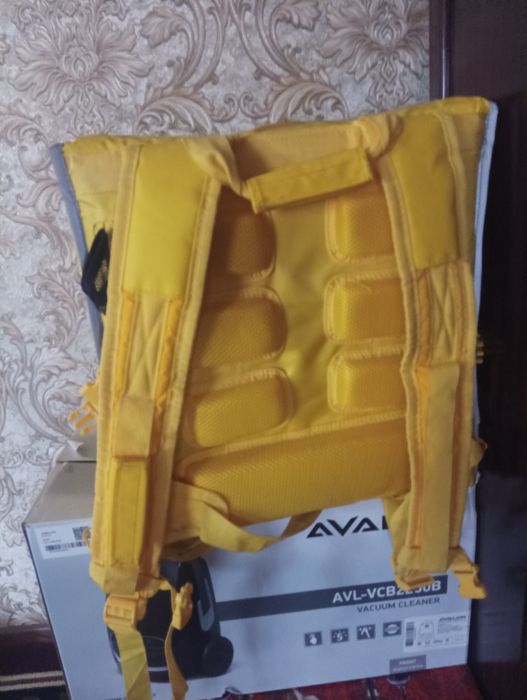 Yandex sumka sotiladi