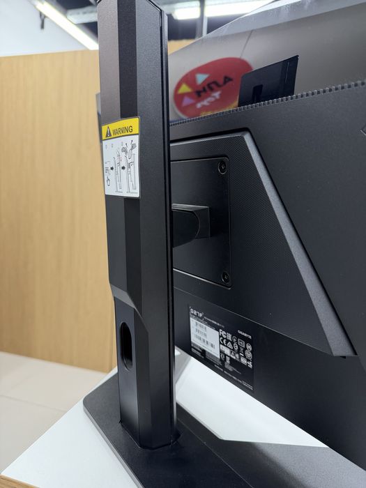 Монитор GIGABYTE 27