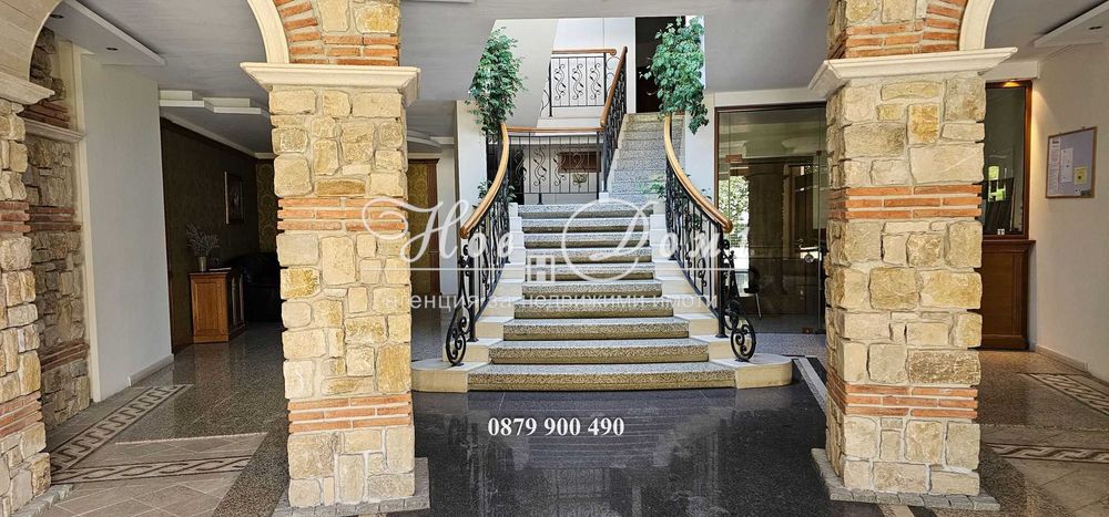 Продава се Четиристаен апартамент в Варна, Бриз - 225 кв.м за 2222 €/кв.м - Снимка #15