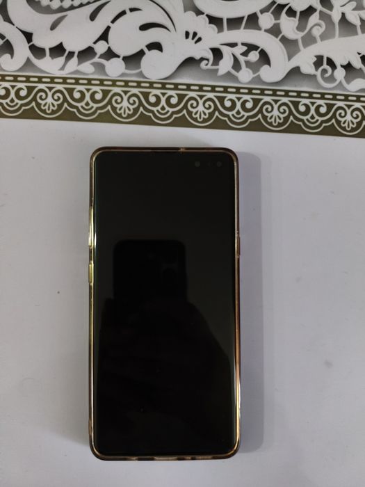 Продам самсунг с10