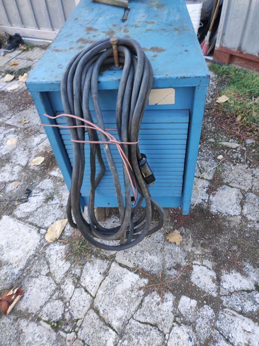 Електрожен.     .