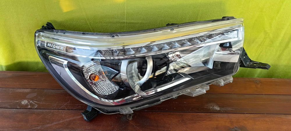 Фар за Toyota Hilux led / Тойота Хайлукс лед
