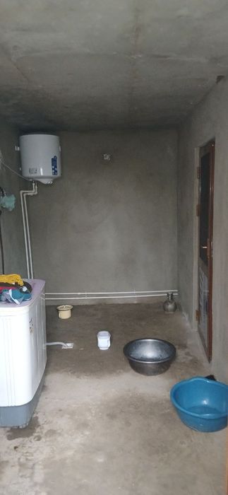 Uy hovli sotiladi 9 Sotix