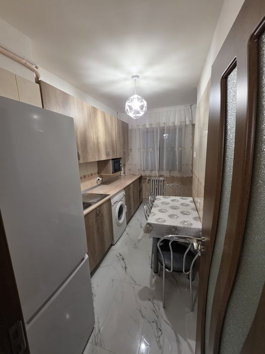 Proprietar închiriez apartament 2 camere decomandat Calea Bucuresti
