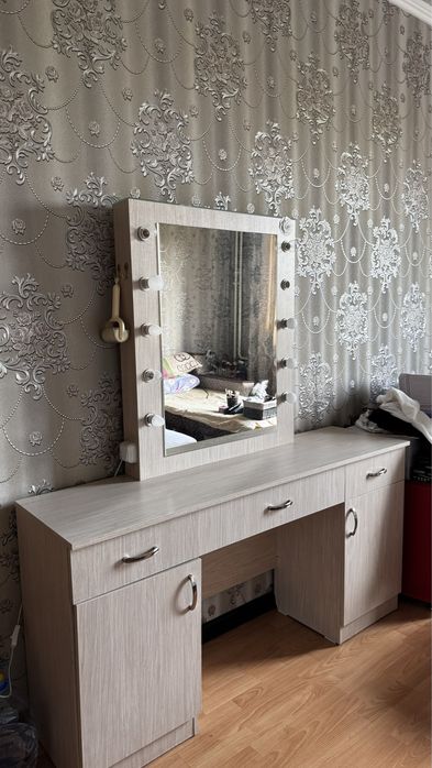 Комод продам