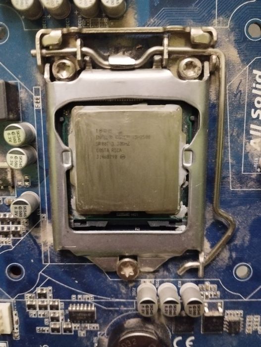Бюджетен компютърен комплект – i5-2500 + Radeon HD 6670 + Дъна Платка  H61M +4 GB DDR3 RAM – 2×2 GB