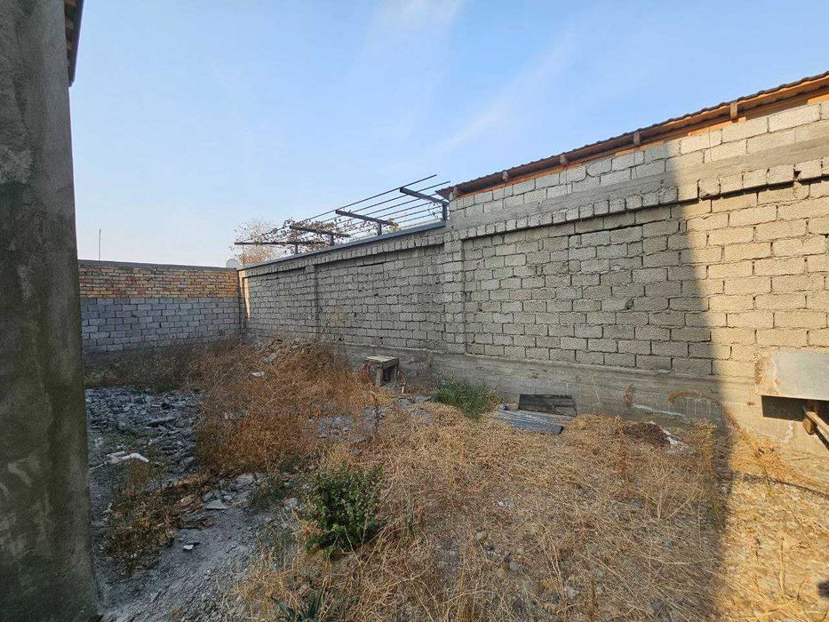 Сергели.Янги Хает. 3 сотихда 4 хонали  уй коробка холатида сотаман .