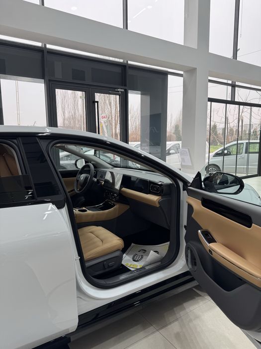 Leapmotor C01 с гарантия 3года