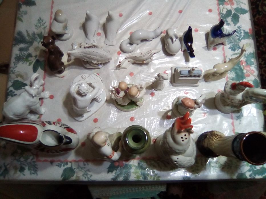 Форфоровые статуэтки